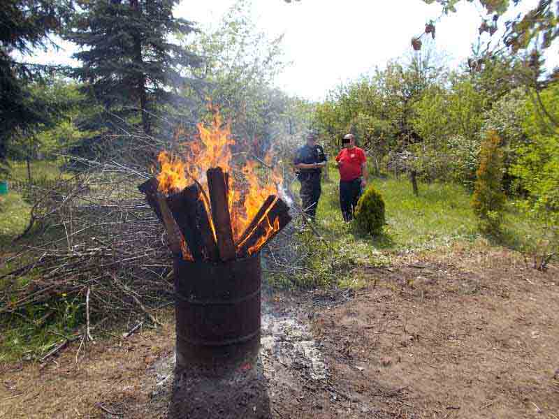 2017 05 odpady ogniska 02