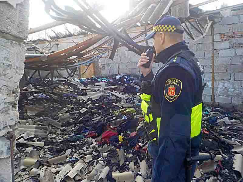 2019 03 pozar magazynu 02