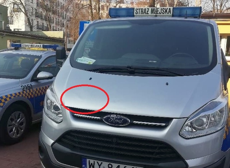 2019 04 radiowoz rysa 01