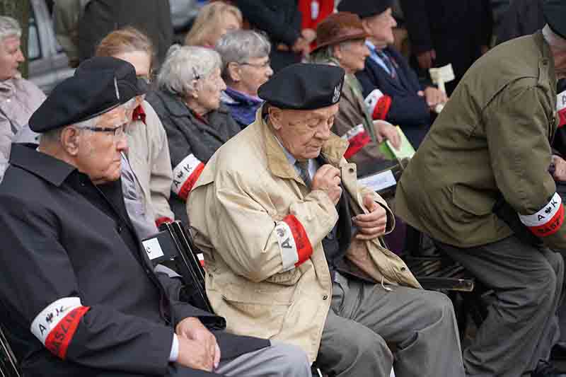 pomnik rozstrzelanych 03