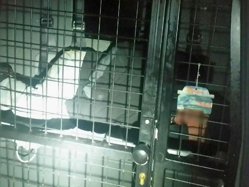 2019 11 bezdomny dowod praga 01