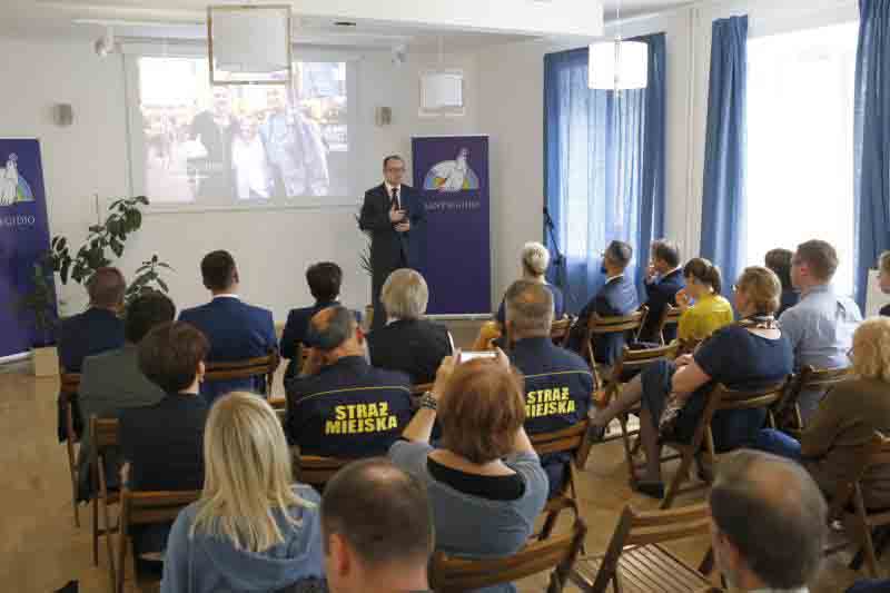 2018 06 dom bezdomni 01