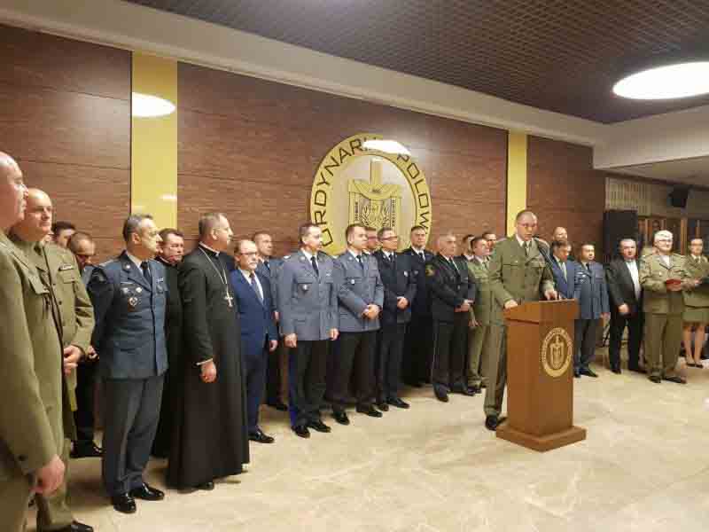 2018 12 mundurowy oplatek 02