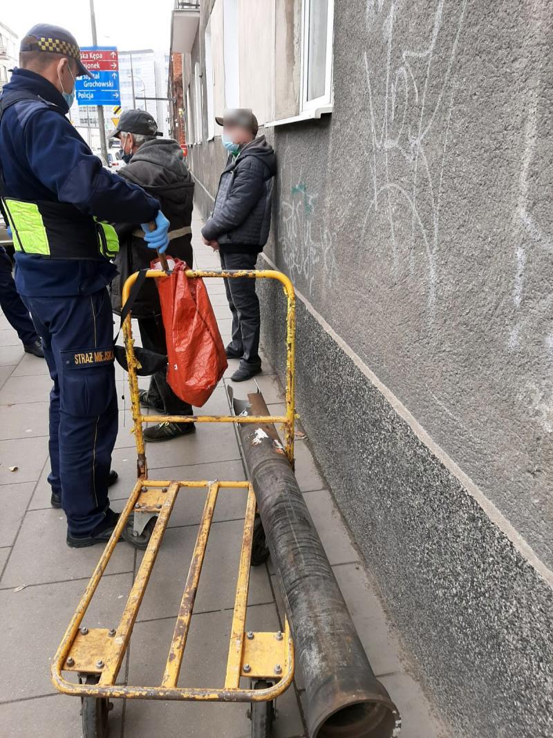 2020 11 zlodzieje rynien 01